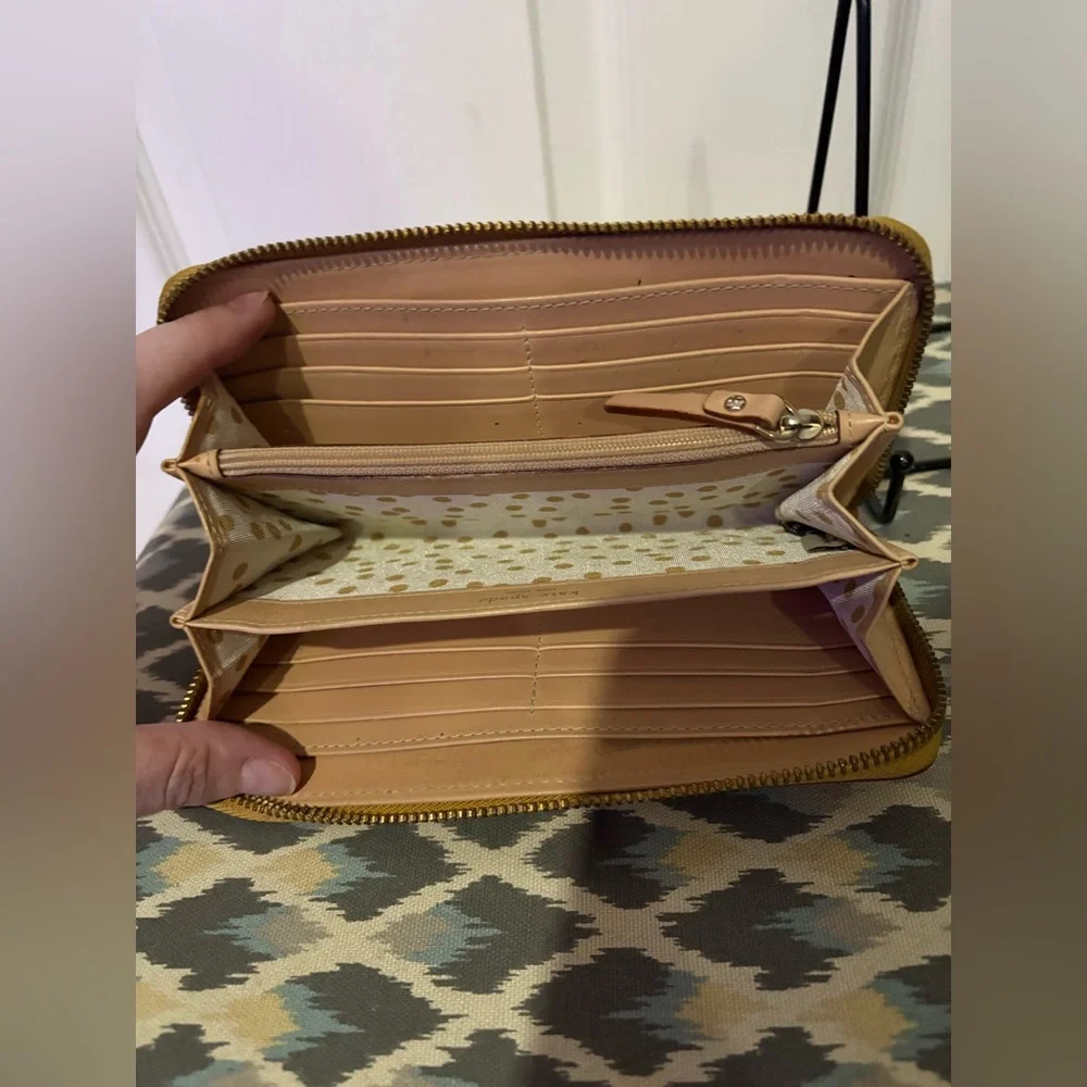 EUC Kate Spade Yellow Women's Continental Wallet - Picture 6 of 12